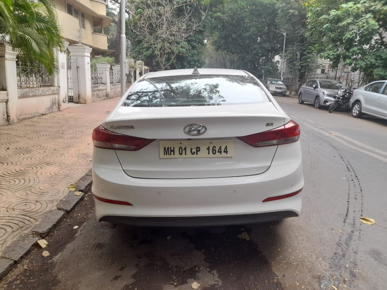 Elantra image 4 Elantra image 4