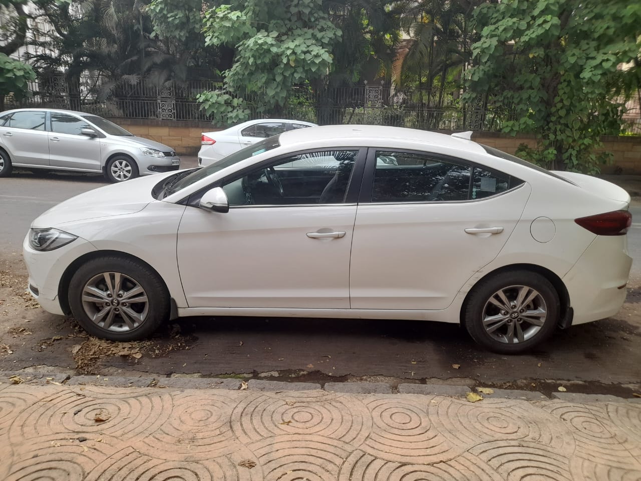 Elantra image 3 Elantra image 3