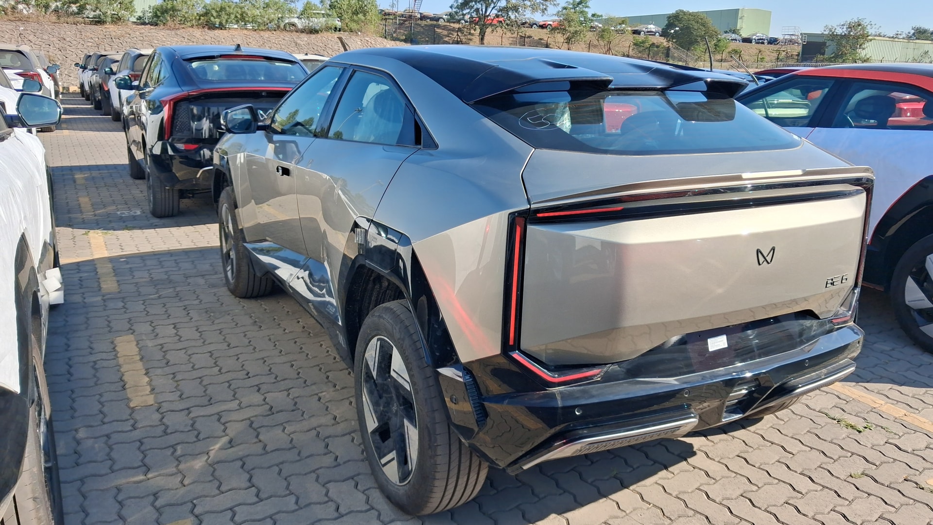 BE 6e image 4 BE 6e image 4