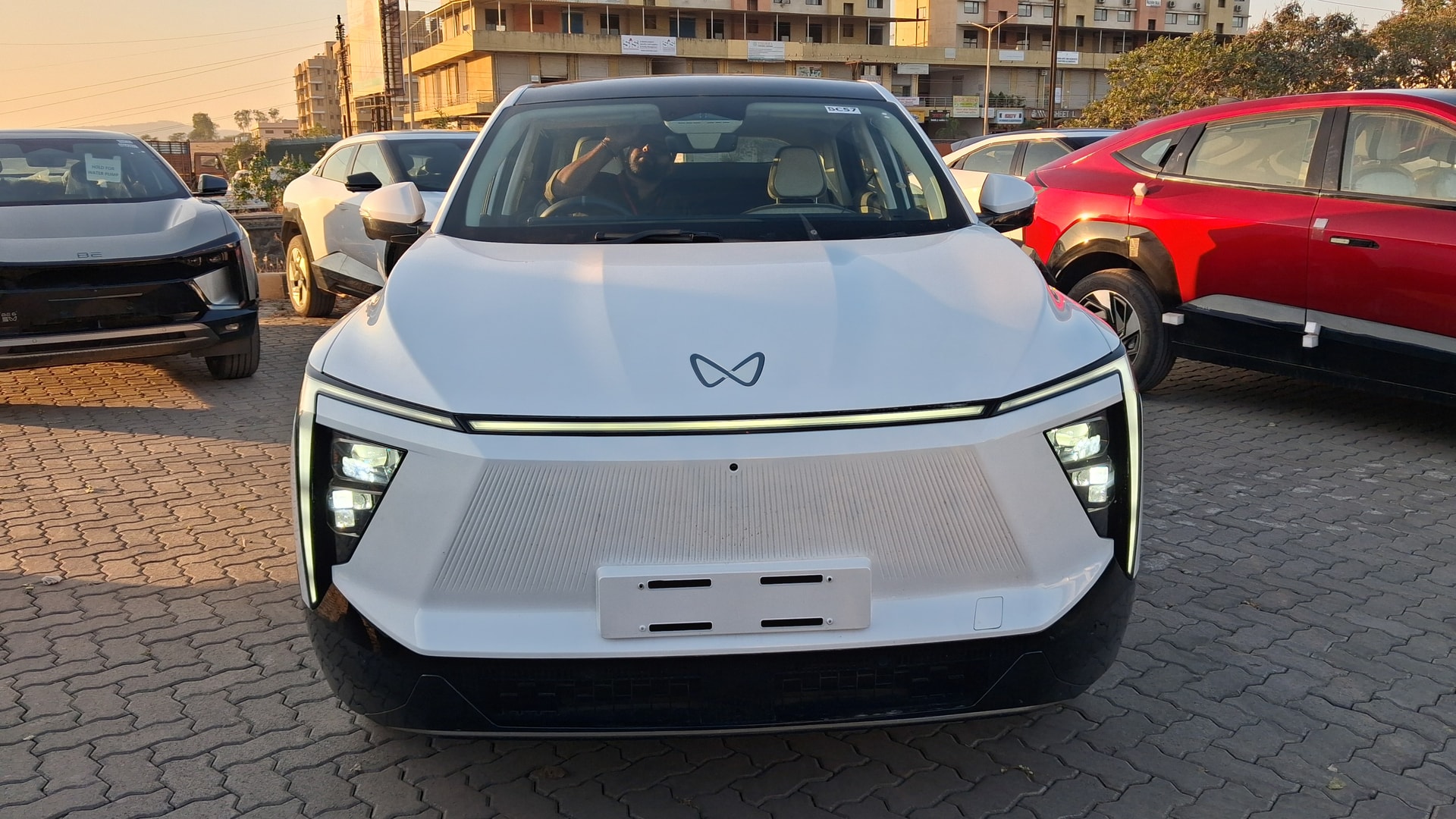 Used 2024 Mahindra XEV 9e Used 2024 Mahindra XEV 9e