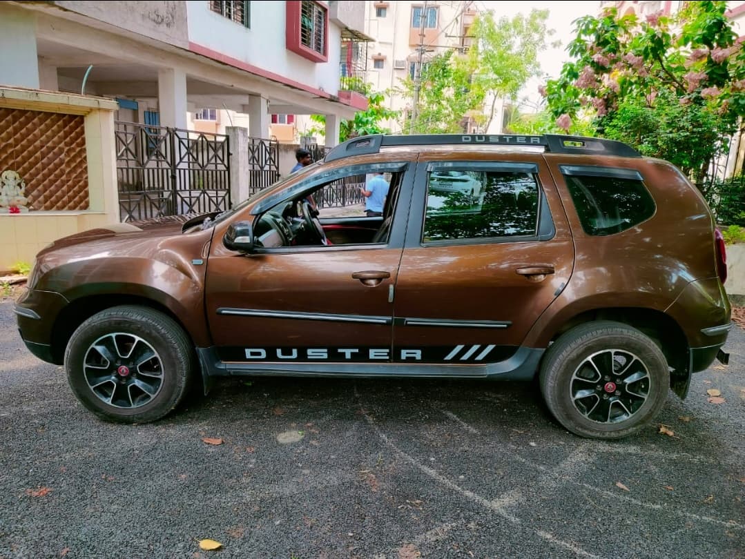 Used Renault Duster Petrol RxS CVT Petrol in Kolkata 2024 model, India ...