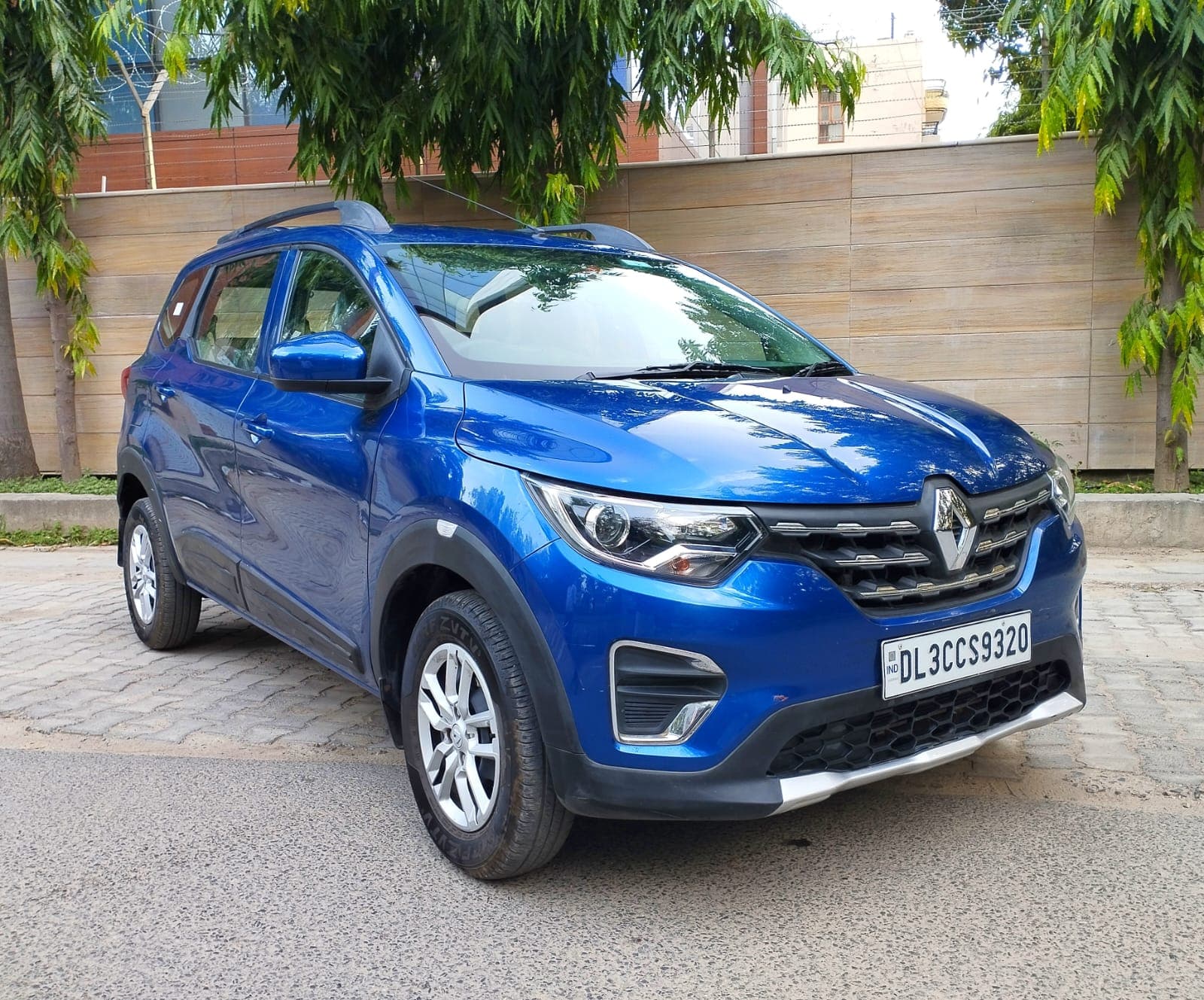 Used Renault Triber RXL In New Delhi 2024 Model India At Best Price used-renault-triber-rxl-in-new-delhi-2024-model-india-at-best-price